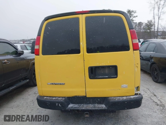 2007 Chevrolet Express Cargo z VIN 1GCFG15X171121111, wystawiony jako IAAI lot #41614012 z przebiegiem 531 158 mil mil oraz . Historia ofert i sprzedaży dostępna na DreamBid. Obrazek 16.
