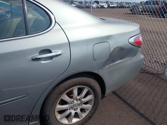 2004 Lexus ES 350 with VIN JTHBA30G445040724, listed as a IAAI auction lot 42392227 with 184,663 mi miles and . Bid and sale history available at DreamBid. Image 6.