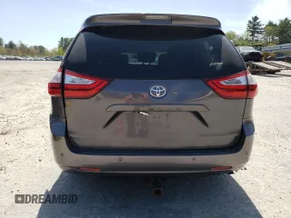 2017 Toyota Sienna XLE Auto Access Seat z VIN 5TDYZ3DC9HS890943, wystawiony jako Copart lot #55387005 z przebiegiem 146 986 mil mil oraz Szkoda całkowita • Salvage title. Historia ofert i sprzedaży dostępna na DreamBid. Obrazek 6.
