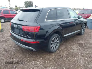 2017 Audi Q7 Premium Plus with VIN WA1LAAF71HD023838, listed as a IAAI auction lot 41924707 with 107,785 mi miles. Bid and sale history available at carsss.com. Image 4.
