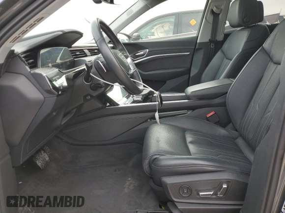 2021 Audi e-tron Sportback Prestige z VIN WA13ABGE8MB008083, wystawiony jako Copart lot #72904564 z przebiegiem 30 787 mil mil oraz Nie do naprawy. Historia ofert i sprzedaży dostępna na DreamBid. Obrazek 7.