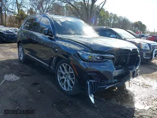 2021 BMW X7 xDrive40i with VIN 5UXCW2C05M9G56541, listed as a IAAI auction lot 41581839 with 1 mi miles. Bid and sale history available at carsss.com. Image 1.