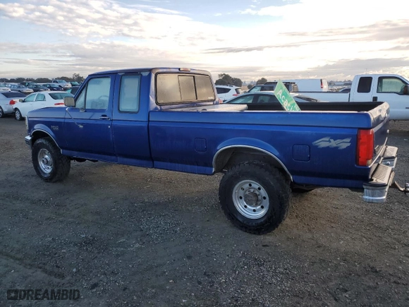 1997 Ford F-250 HD with VIN 1FTHX26G1VEA80773, listed as a Copart auction lot 80378984 with 248,825 mi miles and Clean Title. Bid and sale history available at carsss.com. Image 2.
