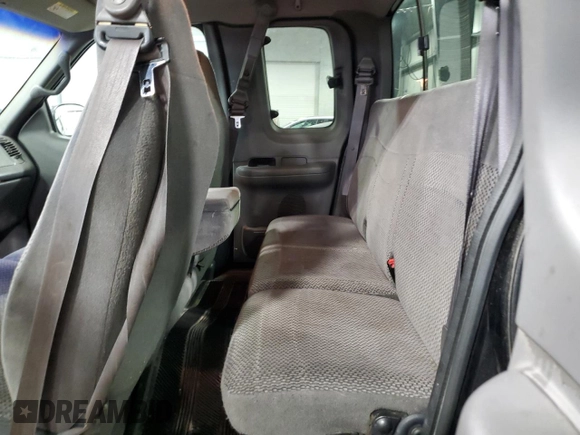 2000 Ford F-150 XL with VIN 1FTRX18L7YNA85909, listed as a Copart auction lot 56056165 with 134,765 mi miles and Salvage title. Bid and sale history available at DreamBid. Image 10.