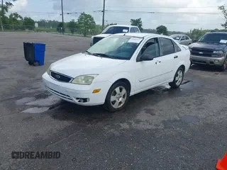 2007 Ford Focus S with VIN 1FAHP34N97W205190, listed as a IAAI auction lot 42489527 with 257,586 mi miles and . Bid and sale history available at DreamBid. Image 2.