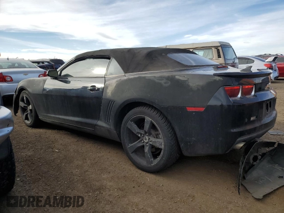 2011 Chevrolet Camaro 2LT z VIN 2G1FC3DD5B9208294, wystawiony jako Copart lot #49329525 z przebiegiem 125 798 mil mil oraz Szkoda całkowita • Salvage title. Historia ofert i sprzedaży dostępna na DreamBid. Obrazek 2.