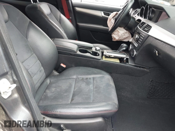 2014 Mercedes-Benz C C 250 Sport with VIN WDDGF4HB6ER317333, listed as a IAAI auction lot 42127437 with 128,010 mi miles. Bid and sale history available at carsss.com. Image 5.