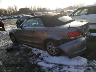 2009 BMW 1 Series 128i with VIN WBAUN13569VH80991, listed as a Copart auction lot 43225685 with 104,652 mi miles and Salvage Title. Bid and sale history available at DreamBid. Image 2.