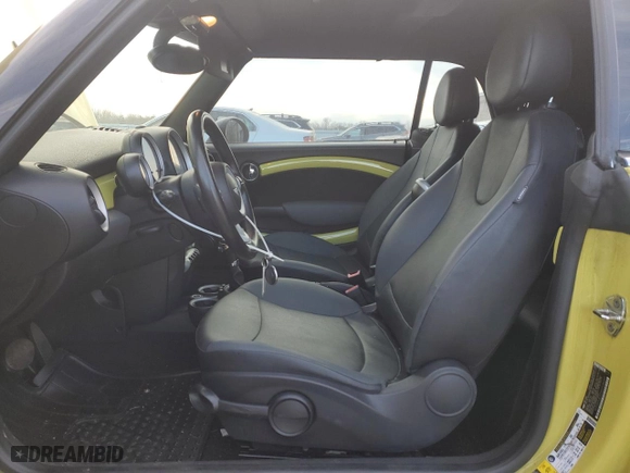 2009 MINI Cooper Convertible with VIN WMWMR33549TU95327, listed as a Copart auction lot 88493115 with 76,714 mi miles and Salvage Title. Bid and sale history available at carsss.com. Image 7.