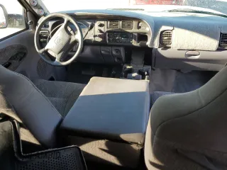 2001 Dodge Ram 2500 with VIN 3B7KF23641G761419, listed as a Copart auction lot 41688975 with 196,693 mi miles and Salvage Title. Bid and sale history available at carsss.com. Image 8.
