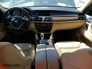 2014 BMW X6 50i with VIN 5UXFG8C51EL592475, listed as a Copart auction lot 48322115 with 122,173 mi miles and Clean Title. Bid and sale history available at carsss.com. Image 8.