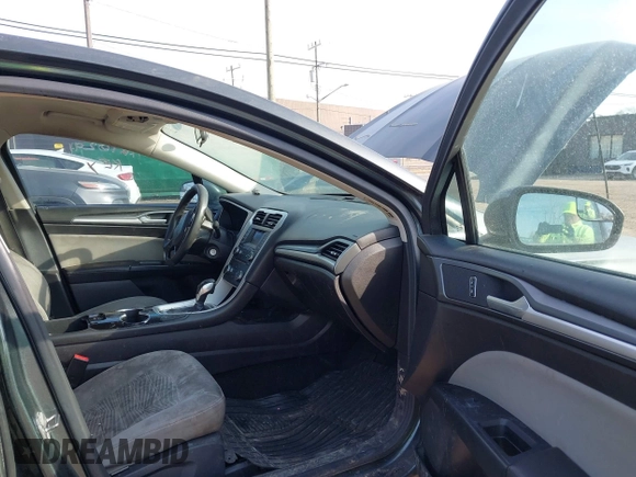 2016 Ford Fusion S with VIN 3FA6P0G75GR152204, listed as a IAAI auction lot 41810291 with 179,879 mi miles. Bid and sale history available at carsss.com. Image 5.