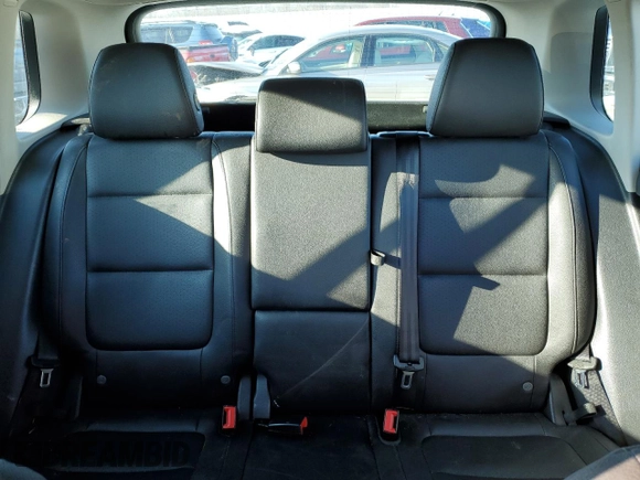 2014 Volkswagen Tiguan SE z VIN WVGAV3AXXEW505398, wystawiony jako Copart lot #41682155 z przebiegiem 137 147 mil mil oraz Nie do naprawy • Non repairable. Historia ofert i sprzedaży dostępna na DreamBid. Obrazek 10.