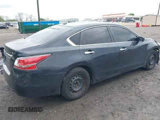 2015 Nissan Altima S z VIN 1N4AL3AP5FN335216, wystawiony jako IAAI lot #41942238 z przebiegiem 180 000 mil mil oraz . Historia ofert i sprzedaży dostępna na DreamBid. Obrazek 4.