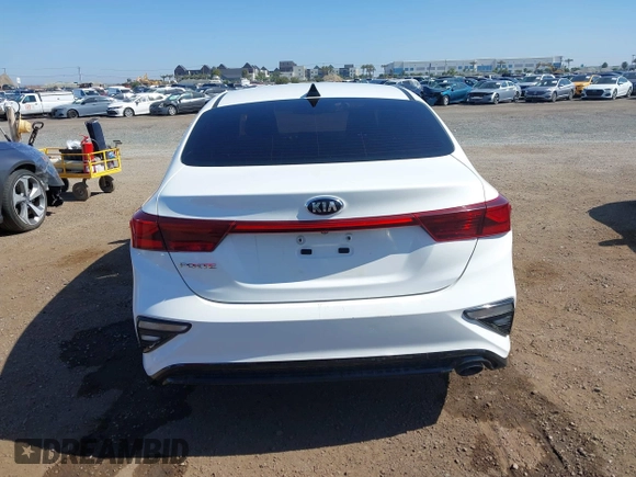 2021 Kia Forte LXS with VIN 3KPF24AD0ME322812, listed as a IAAI auction lot 42317017 with 86,216 mi miles and . Bid and sale history available at DreamBid. Image 16.