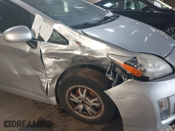 2010 Toyota Prius II with VIN JTDKN3DU3A1010705, listed as a IAAI auction lot 38795109 with 257,772 mi miles and . Bid and sale history available at carsss.com. Image 6.