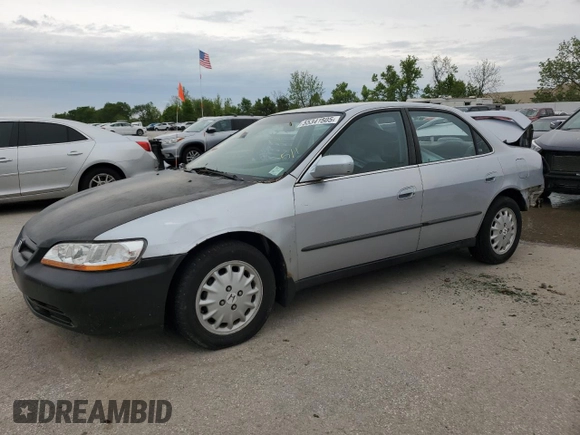 1998 Honda Accord LX z VIN 1HGCG5648WA259663, wystawiony jako Copart lot #55341505 z przebiegiem 205 257 mil mil oraz Szkoda całkowita • Salvage title. Historia ofert i sprzedaży dostępna na DreamBid. Obrazek 1.