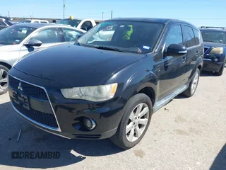 2011 Mitsubishi Outlander XLS z VIN JA4JS4AX6BU021376, wystawiony jako IAAI lot #41726427 z przebiegiem 121 460 mil mil oraz . Historia ofert i sprzedaży dostępna na DreamBid. Obrazek 2.