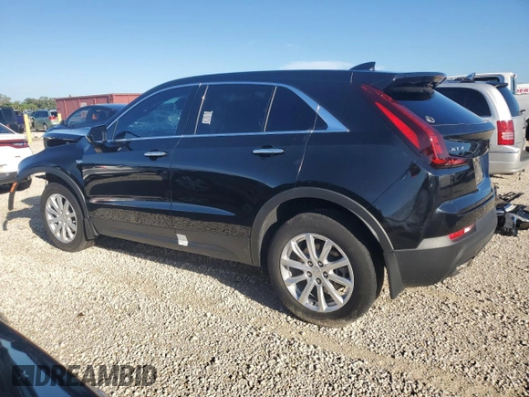 2022 Cadillac XT4 FWD Luxury with VIN 1GYAZAR45NF136810, listed as a Copart auction lot 74359664 with 10,552 mi miles and Salvage title. Bid and sale history available at DreamBid. Image 2.