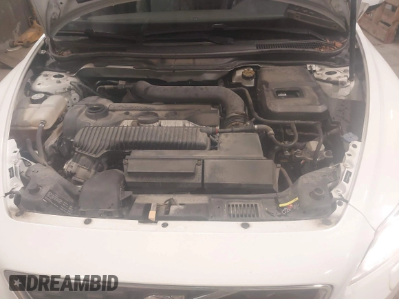 2011 Volvo C30 with VIN YV1672MK3B2225625, listed as a IAAI auction lot 42362504 with 75,845 mi miles and . Bid and sale history available at DreamBid. Image 10.
