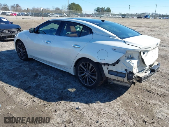 2020 Nissan Maxima Platinum with VIN 1N4AA6FV6LC374693, listed as a IAAI auction lot 41253104 with 123,231 mi miles and . Bid and sale history available at DreamBid. Image 3.