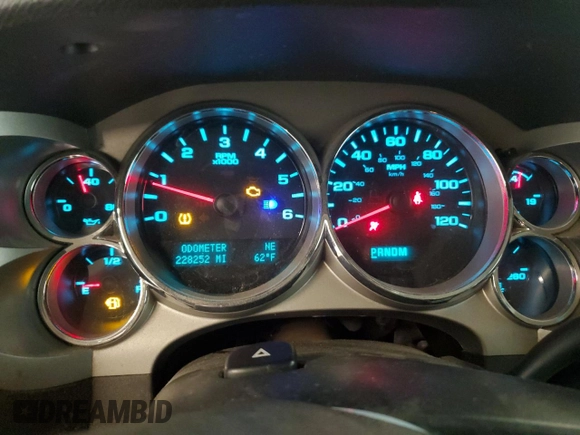 2013 Chevrolet Silverado 1500 LT with VIN 3GCPKSE71DG237981, listed as a Copart auction lot 42126845 with 228,252 mi miles and Salvage Title. Bid and sale history available at DreamBid. Image 9.