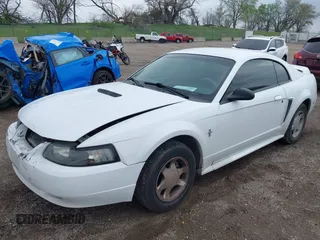 2000 Ford Mustang z VIN 1FAFP4049YF225998, wystawiony jako IAAI lot #42130804 z przebiegiem 167 288 mil mil oraz . Historia ofert i sprzedaży dostępna na DreamBid. Obrazek 2.