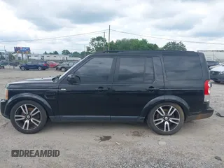 2011 Land Rover LR4 HSE с VIN SALAG2D40BA583460, выставлен на аукционе IAAI как лот 42795572 с пробегом 152 303 миль миль и . История ставок и продаж доступна на DreamBid. Изображение 14.