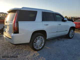 2018 Cadillac Escalade Platinum with VIN 1GYS4DKJ8JR243041, listed as a Copart auction lot 44907505 with 46,763 mi miles and Salvage Title. Bid and sale history available at carsss.com. Image 3.