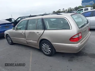 2000 Mercedes-Benz E 320 with VIN WDBJH65J8YA981779, listed as a IAAI auction lot 42107928 with 276,090 mi miles and . Bid and sale history available at DreamBid. Image 14.