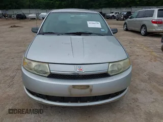2003 Saturn ION ION 2 z VIN 1G8AZ52F03Z134509, wystawiony jako IAAI lot #42286330 z przebiegiem 250 002 mil mil oraz . Historia ofert i sprzedaży dostępna na DreamBid. Obrazek 6.