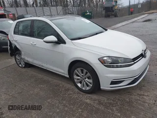 2020 Volkswagen Golf TSI z VIN 3VWG57AU6LM009391, wystawiony jako IAAI lot #42045212 z przebiegiem 23 837 mil mil oraz . Historia ofert i sprzedaży dostępna na DreamBid. Obrazek 1.