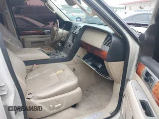 2005 Lincoln Navigator Luxury z VIN 5LMFU27505LJ18172, wystawiony jako IAAI lot #42441444 z przebiegiem 154 346 mil mil oraz . Historia ofert i sprzedaży dostępna na DreamBid. Obrazek 5.