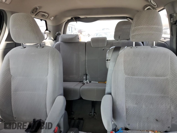 2018 Toyota Sienna LE Auto Access Seat with VIN 5TDKZ3DC5JS907703, listed as a Copart auction lot 50180255 with 83,551 mi miles and Salvage title. Bid and sale history available at DreamBid. Image 10.