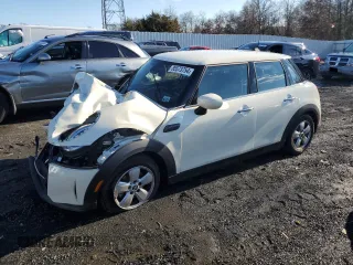2023 MINI Hardtop 4 Door Cooper Classic with VIN WMW33DK06P2S76364, listed as a Copart auction lot 43715975 with 49,255 mi miles and Salvage Title. Bid and sale history available at DreamBid. Image 1.