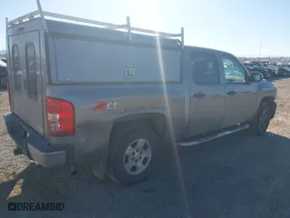 2008 Chevrolet Silverado 1500 LT w/1LT with VIN 2GCEK13M381227512, listed as a IAAI auction lot 41479521 with 261,854 mi miles. Bid and sale history available at carsss.com. Image 4.