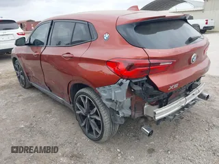 2018 BMW X2 sDrive28i z VIN WBXYJ3C34JEJ82834, wystawiony jako IAAI lot #41869187 z przebiegiem 47 023 mil mil oraz . Historia ofert i sprzedaży dostępna na DreamBid. Obrazek 3.