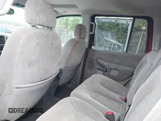 2005 Ford Explorer XLT z VIN 1FMZU73K45ZA57074, wystawiony jako IAAI lot #42651268 z przebiegiem 249 434 mil mil oraz . Historia ofert i sprzedaży dostępna na DreamBid. Obrazek 8.
