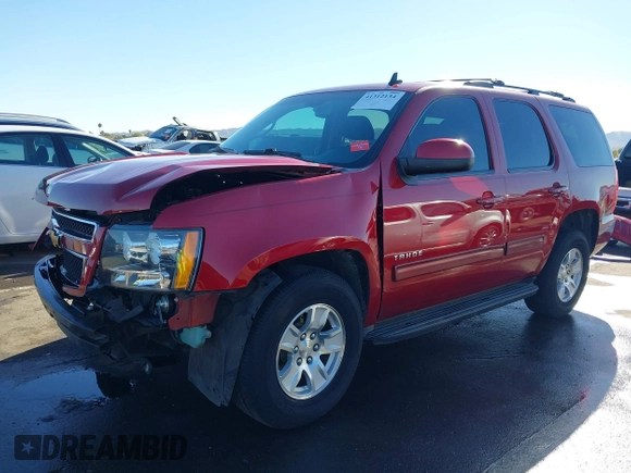 2013 Chevrolet Tahoe LS z VIN 1GNSCAE00DR341440, wystawiony jako IAAI lot #41312134 z przebiegiem 100 179 mil mil oraz . Historia ofert i sprzedaży dostępna na DreamBid. Obrazek 2.