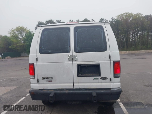 2012 Ford Econoline Cargo Recreational with VIN 1FTNE2EW8CDA64042, listed as a IAAI auction lot 42197470 with 130,647 mi miles. Bid and sale history available at carsss.com. Image 16.