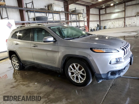2017 Jeep Cherokee Latitude with VIN 1C4PJLCB9HW535816, listed as a Copart auction lot 52905295 with 61,648 mi miles and Clean Title. Bid and sale history available at DreamBid. Image 4.