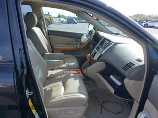 2006 Lexus RX 330 with VIN 2T2HA31U46C090833, listed as a IAAI auction lot 41884524 with 162,335 mi miles. Bid and sale history available at carsss.com. Image 5.