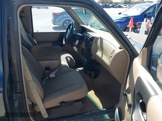1998 Ford Ranger XL with VIN 1FTYR10C1WPB40423, listed as a IAAI auction lot 41621407 with 122,656 mi miles. Bid and sale history available at carsss.com. Image 5.