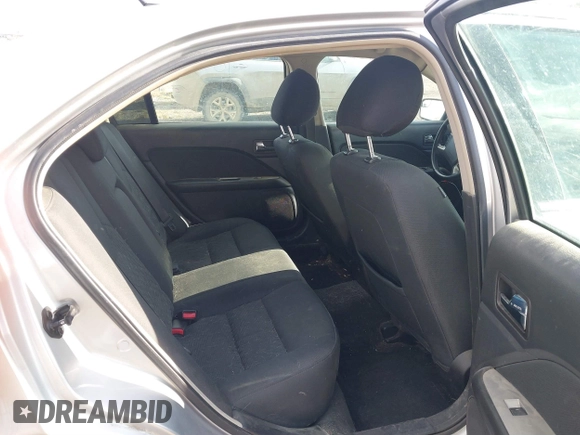 2011 Ford Fusion SEL with VIN 3FAHP0CG5BR335674, listed as a IAAI auction lot 40636468 with 141,869 mi miles. Bid and sale history available at carsss.com. Image 8.