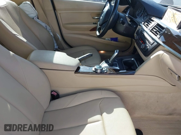 2015 BMW 3 Series 320i xDrive с VIN WBA3C3G58FNS73185, выставлен на аукционе IAAI как лот 42264374 с пробегом 91 192 миль миль и . История ставок и продаж доступна на DreamBid. Изображение 5.
