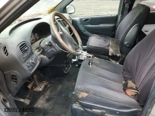 2001 Chrysler Voyager LX with VIN 1C4GJ45341B258517, listed as a Copart auction lot 47789295 with 0 mi miles and Salvage Title. Bid and sale history available at carsss.com. Image 7.