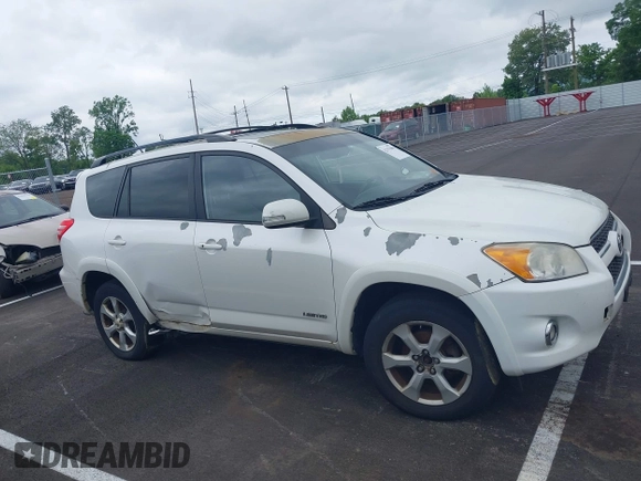 2011 Toyota RAV4 Ltd with VIN 2T3DK4DV0BW042823, listed as a IAAI auction lot 42157886 with 177,679 mi miles. Bid and sale history available at carsss.com. Image 13.
