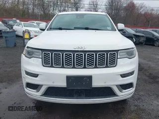 2020 Jeep Grand Cherokee Summit z VIN 1C4RJFJG0LC235505, wystawiony jako IAAI lot #42020520 z przebiegiem 61 624 mil mil oraz . Historia ofert i sprzedaży dostępna na DreamBid. Obrazek 12.