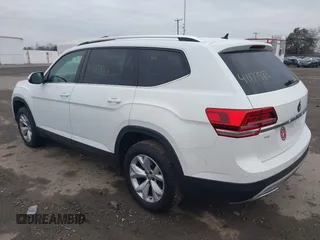2018 Volkswagen Atlas S with VIN 1V2AP2CAXJC532712, listed as a IAAI auction lot 41177882 with 105,832 mi miles and . Bid and sale history available at DreamBid. Image 3.
