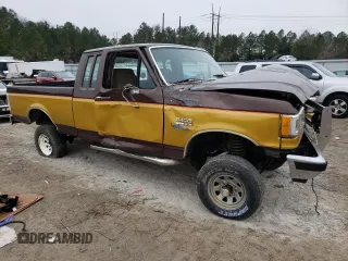 1988 Ford F-150 with VIN 1FTEX14N2JKA84275, listed as a Copart auction lot 88819435 with 89,176 mi miles and Clean Title. Bid and sale history available at carsss.com. Image 4.